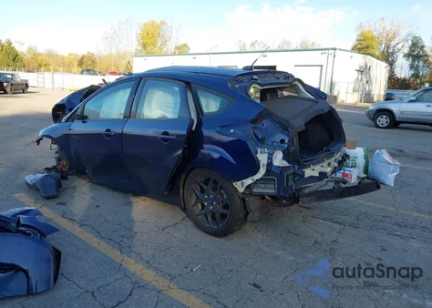 2016 Ford Focus Se z USA, uszkodzony, nr VIN 1FADP3K29GL359472